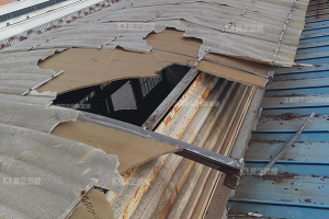 彩鋼瓦翻新生銹，漆皮粉化要怎么處理？